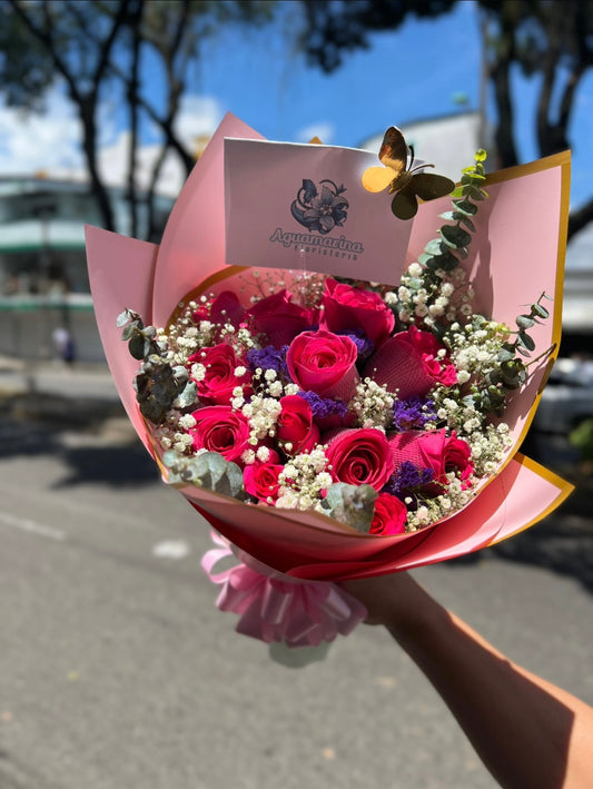 Ramo de Rosas rosadas y toques morados