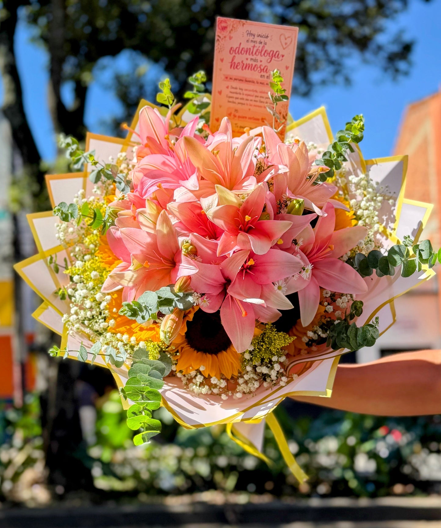 🌼🌸Girasoles y Lirios Rosados🌸🌻